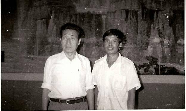 和王学仲教授在一起