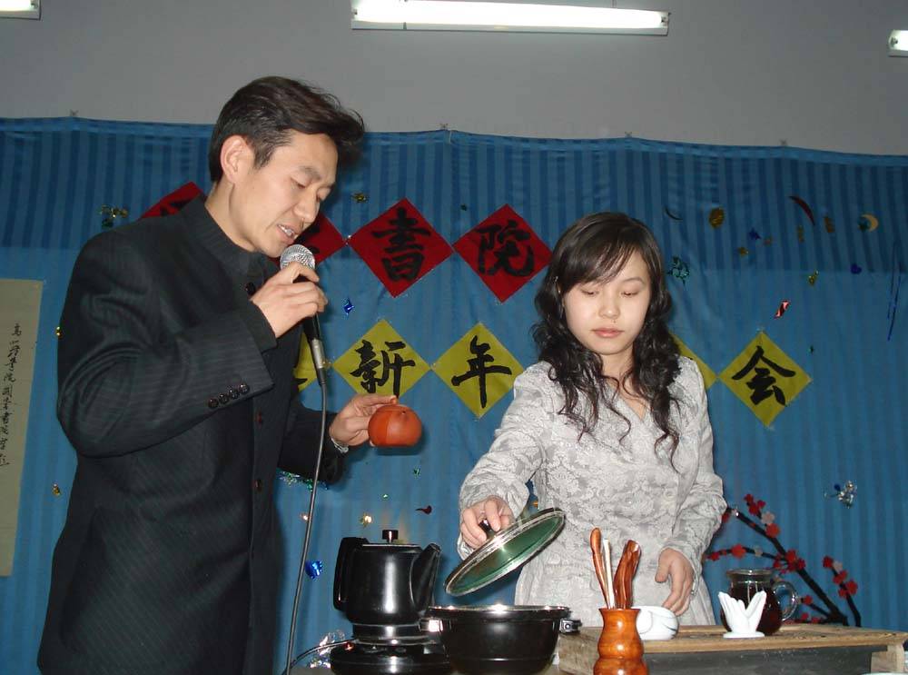 点击放大